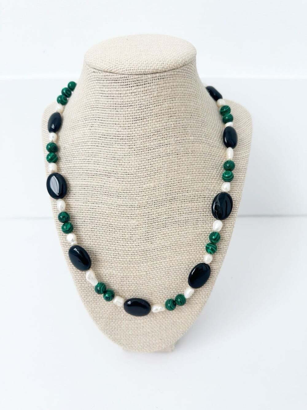NWT Genuine Malachite, Black Onyx & Pearls Necklace Green Black White Beaded